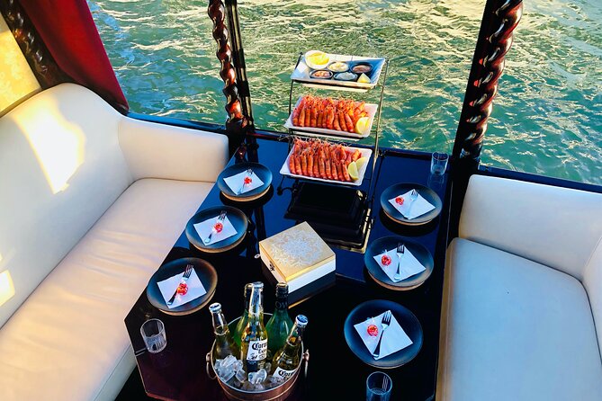 1 Hour Private Romantic Gondola Cruises in Banksia Beach - Who will enjoy this private cruise most