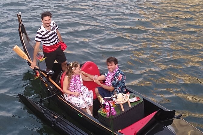 Aloha Gondola Cruise with Drinks & Pastries - Who should book this Waikiki gondola cruise?