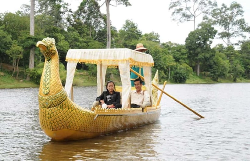 Angkor Bike tour & Gondola Sunset Boat - Who will enjoy this ride most