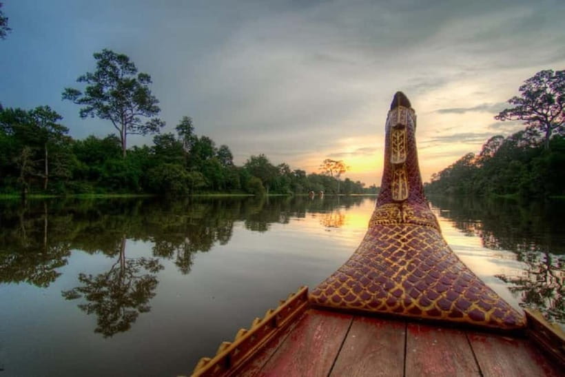 Angkor Bike tour & Gondola Sunset Boat - Practical preparation for a hot afternoon