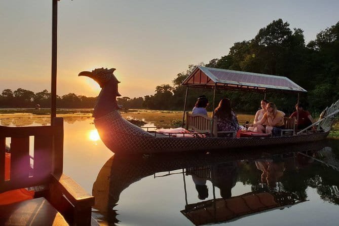 Angkor Sunset & Gondola Ride By Jeep - Entering Angkor by quieter backroads