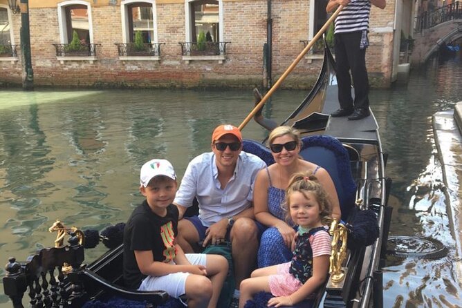 Best of Venice Private Tour: St. Mark's Doge Palace Gondola Ride - Walking from Rialto to Santa Maria Formosa