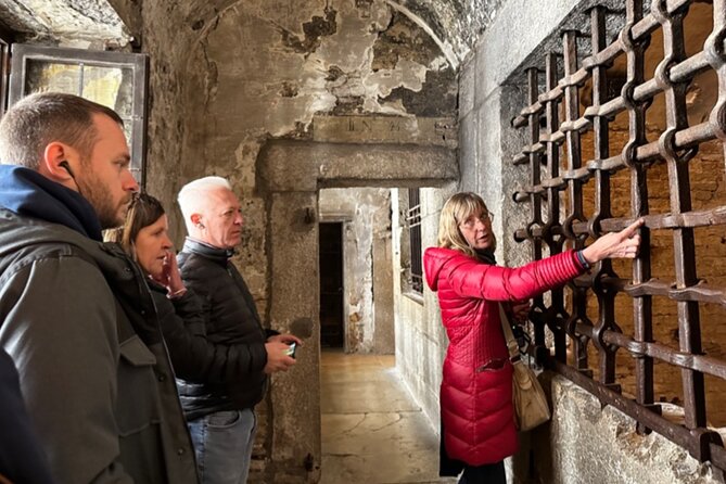 Best Of Venice: Saint Mark's Basilica, Doges Palace with Guide and Gondola Ride - Doge’s Palace and the machinery of Venetian power