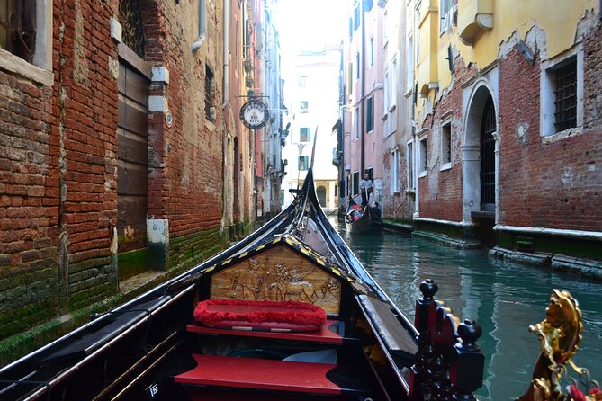 Charming Gondola Ride on the Grand Canal & Gondola Gallery™ - The Grand Canal from a shared gondola