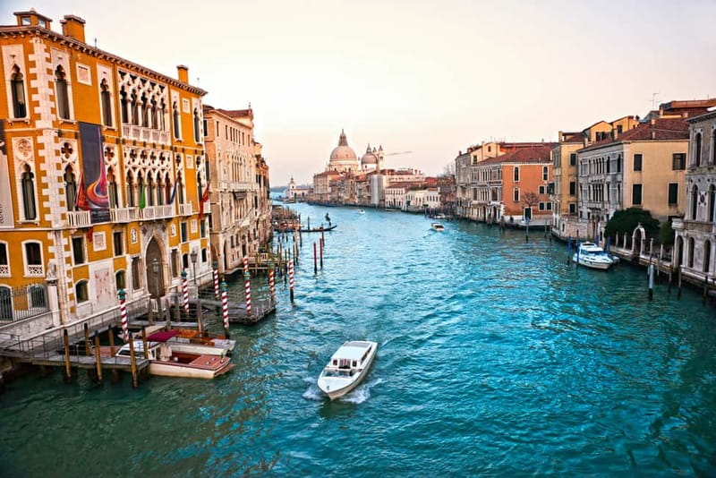 Doge's Palace, St. Mark's & Gondola Ride with Options - Add one hour in Rialto