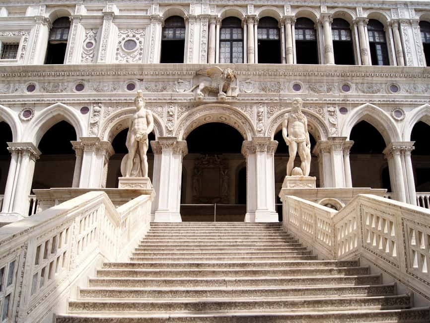Doge's Palace, St. Mark's & Gondola Ride with Options - How much time and money should you allow?
