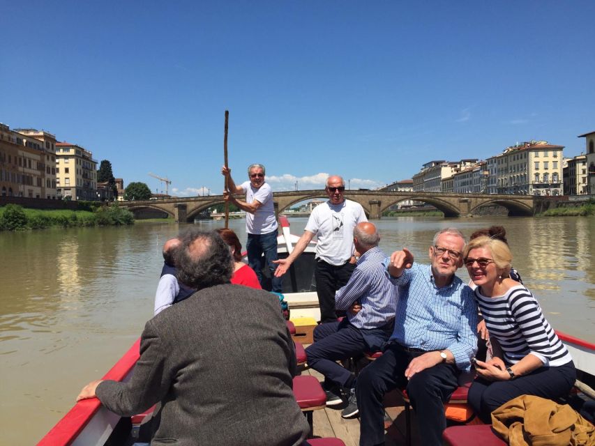Florence: Guided Gondola Boat Tour with a Glass of Wine - The guide and the stories