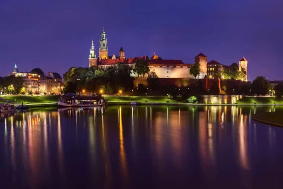 Krakow: Evening or Night Gondola Cruise - What this Krakow gondola cruise is really like