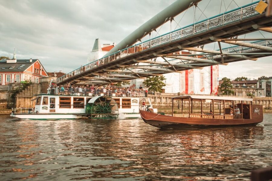 Krakow: Vistula Night Cruise by Gondola w/ Audio Commentary - Key points to know before you book