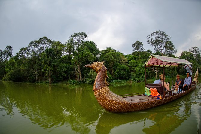 Late afternoon Angkor Gondola Tour with champagne and canapés - Prasat Chrung and the return journey