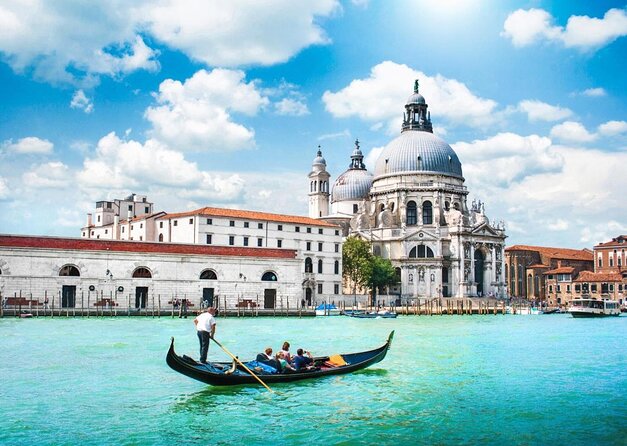 Magical Gondola Journey: Explore Venice's Grand Canal in Style! - What this gondola ride really offers