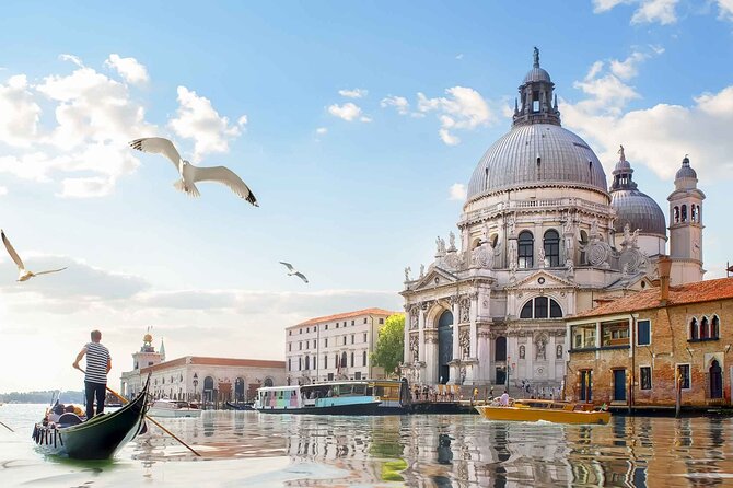 Magical Gondola Journey: Explore Venice's Grand Canal in Style! - Why the shared format matters