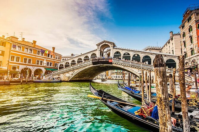 Morning Magic: Venice City Walk and Gondola Tour - Guide quality and group size