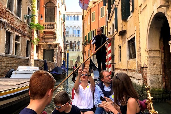 Morning Walking Tour of Venice with Gondola Ride - Meeting at Calle larga de l’Ascension