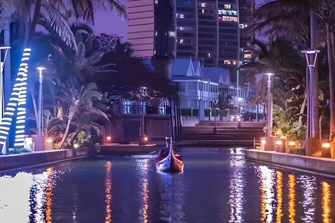 Picnic Gondola Boat Ride at Durban Point Waterfront Canal - The African-style gondola and the role of the gondolier