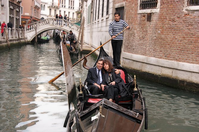 Private Crafted Gondola Ride on the Grand Canal - What the 30-minute gondola ride actually gives you