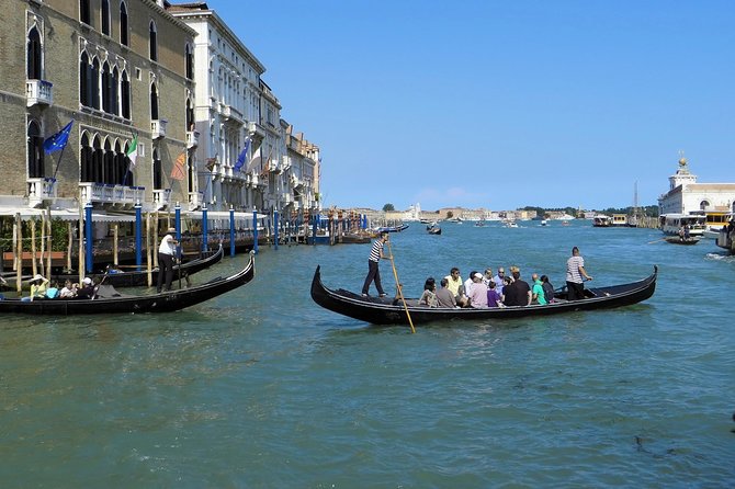 Private Gondola Serenade with Music - Is $289.91 Per Person Good Value?