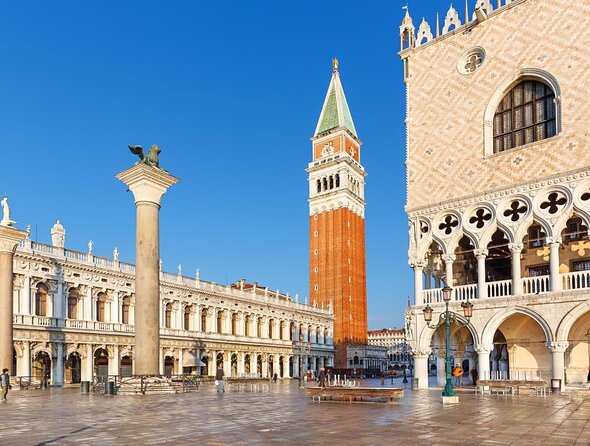 Private Photo Shoot in Venice with Gondola Ride - Key points at a glance