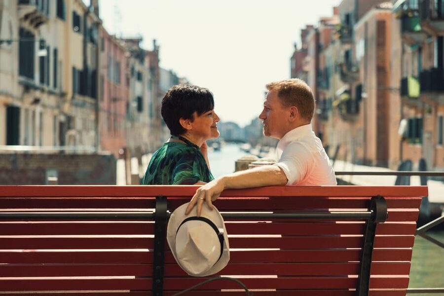 Private Photoshoot of Your Gondola Ride in Venice - Is $368.18 a fair price?