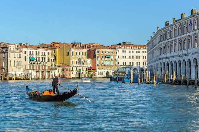 Private Venice Tours with Gondola - Tailor-Made: Choice of Guest! - Why the guide matters more than the route