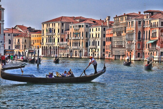 Public tour: Doge's Palace with St. Mark's Basilica & Gondolas - Cancellation and final booking advice