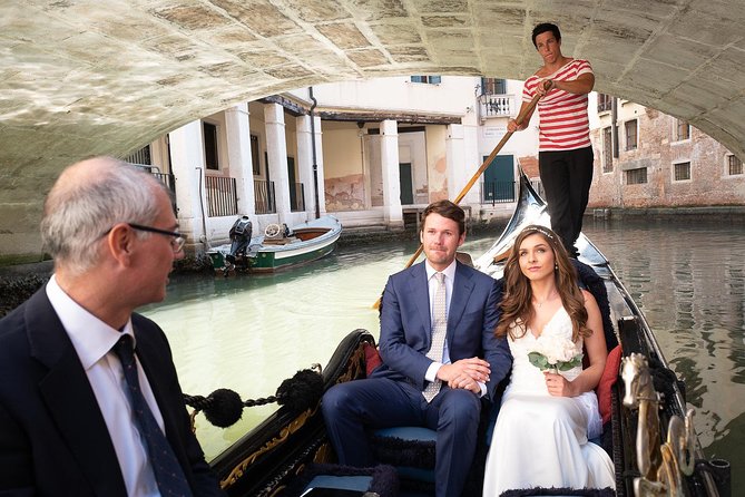 Renew your wedding vows on a romantic gondola - Who will appreciate this private gondola ceremony