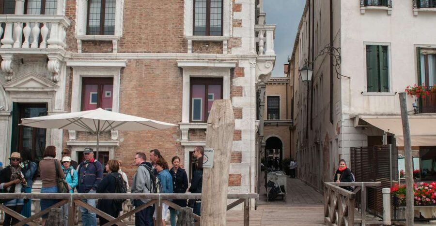 Secret Venice & Gondola Tour - Starting at the Royal Gardens near San Marco