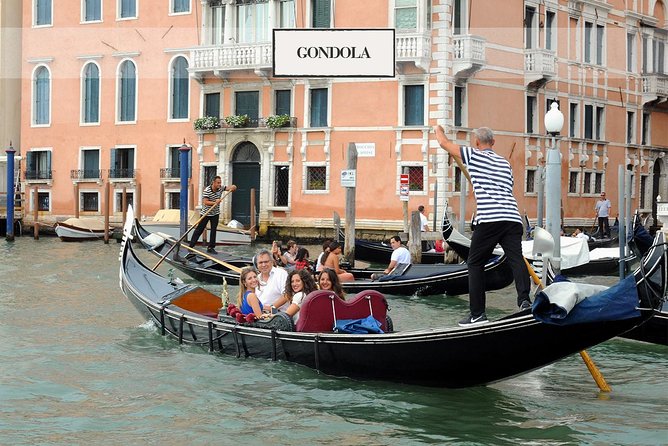 Shared Gondola Ride in Venice through enchanting Bridge of Sighs - Using the afternoon gap well