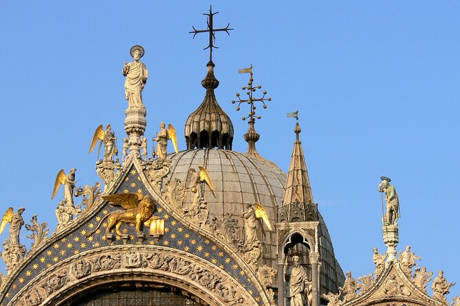 St. Mark’s Basilica Guided Tour with Venice Canals Gondola Ride - Guide quality can shape the whole experience