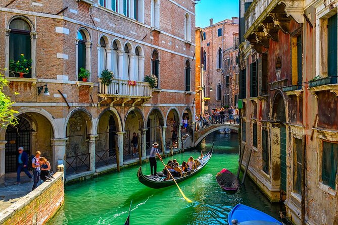 Tour Enchanting Venice Majestic City Walk and Gondola Ride - Is $144.46 a fair price?