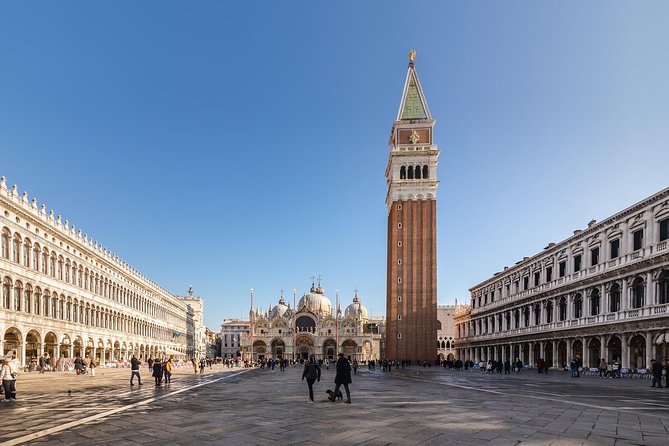 Unusual Venice Walking Tour through Rialto & Gondola Experience - A quieter start near Saint Mark’s Square