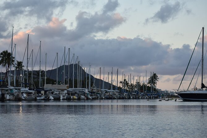 Valentine's Venetian Gondola Cruise in Waikiki - A full-day sightseeing voucher after the cruise