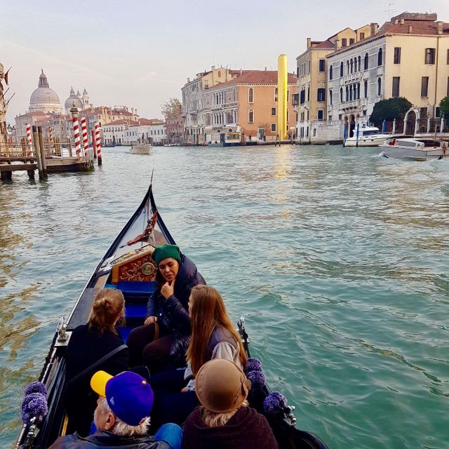 Venice: 30 min Gondola Ride on the Grand Canal with Guide - Peggy Guggenheim and the Accademia Bridge