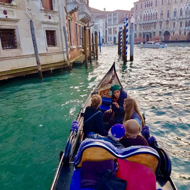 Venice: 30 min Gondola Ride on the Grand Canal with Guide - Campo Manin, La Fenice, and San Moisè