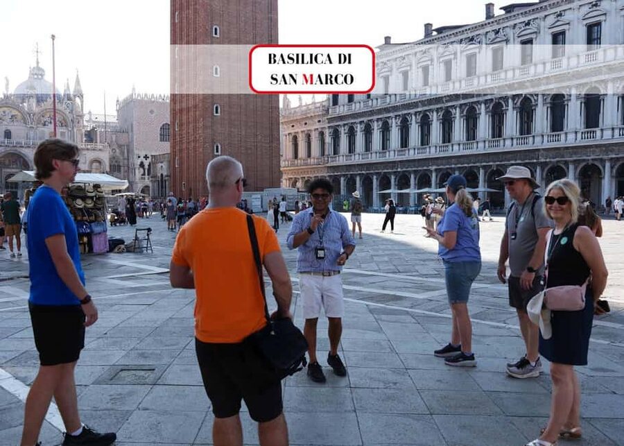 Venice: City Center Walking Tour & Iconic Gondola Ride - Venice in three hours: what this tour really offers