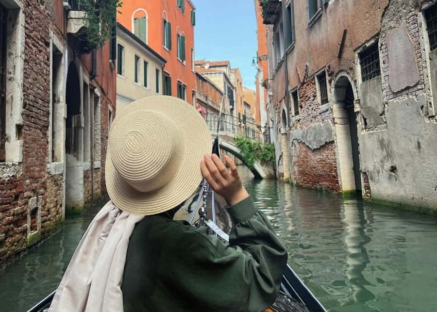 Venice: Crafted Gondola Under Breathtaking Bridge of Sighs™ - A gondola ride built around Venice’s best-known sights