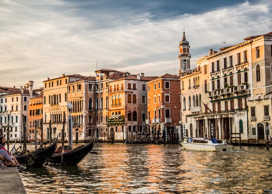 Venice: Crafted Gondola Under Breathtaking Bridge of Sighs™ - The audio guide is useful, but prepare it early