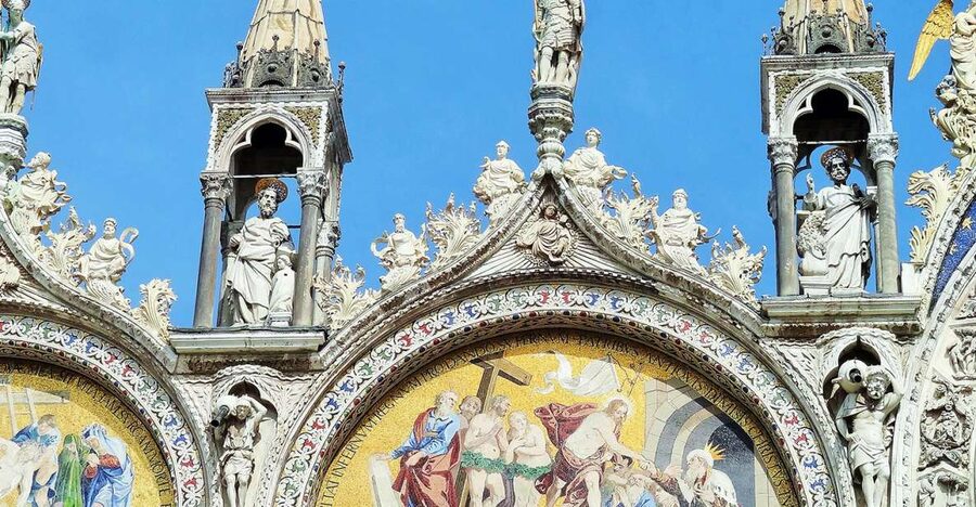 Venice: Doge's Palace and Basilica Tour with Gondola Ride - Key points to know before booking