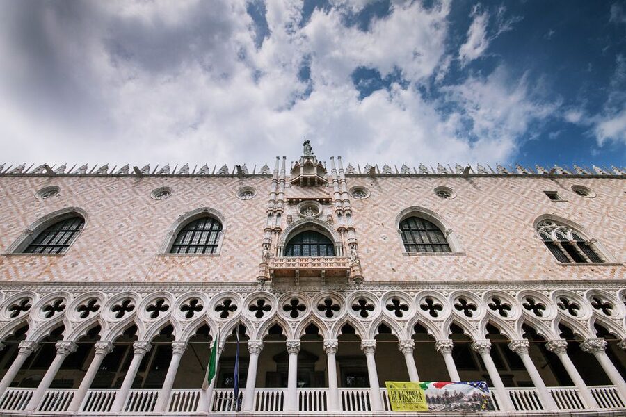 Venice: Doge's Palace and Basilica Tour with Gondola Ride - Who will enjoy this tour most?