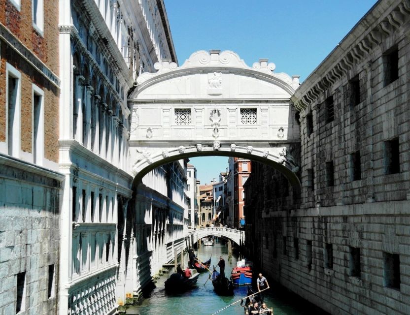 Venice: Doge's Palace Guided-Tour & Gondola Ride - The timing issue you should take seriously