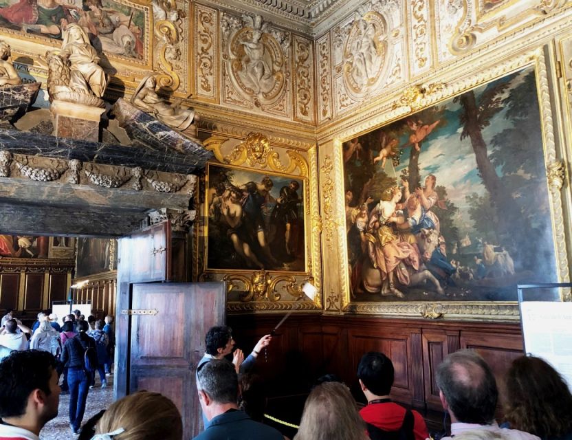 Venice: Doge's Palace Guided-Tour & Gondola Ride - Should you book it?