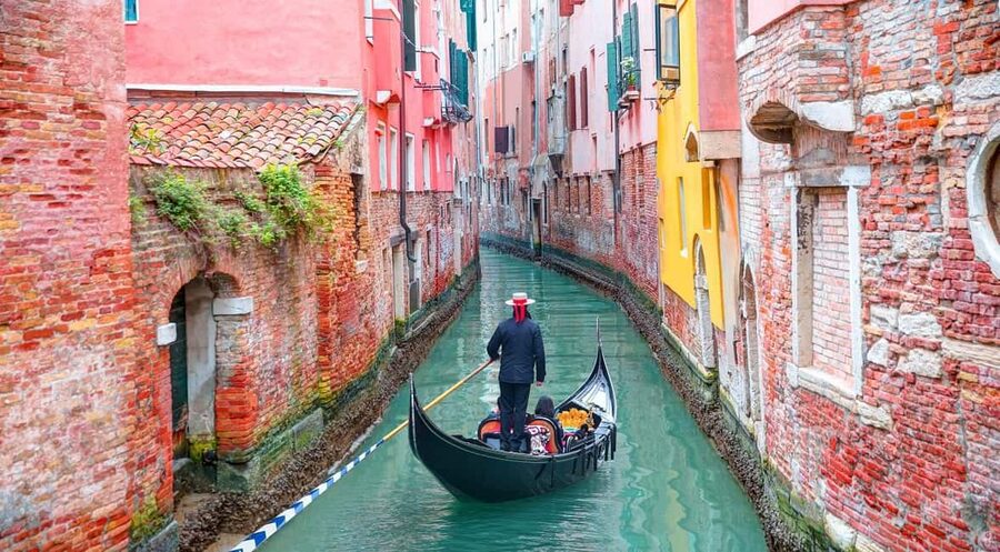 Venice: Gondola Ride Along Grand Canal and Hidden Corners - Is $76 a fair price?