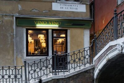 Gondola Ride and Dinner Experience