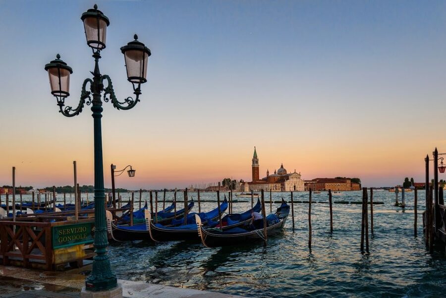 Venice: Gondola Ride and St Mark's Basilica - Key points to know before booking