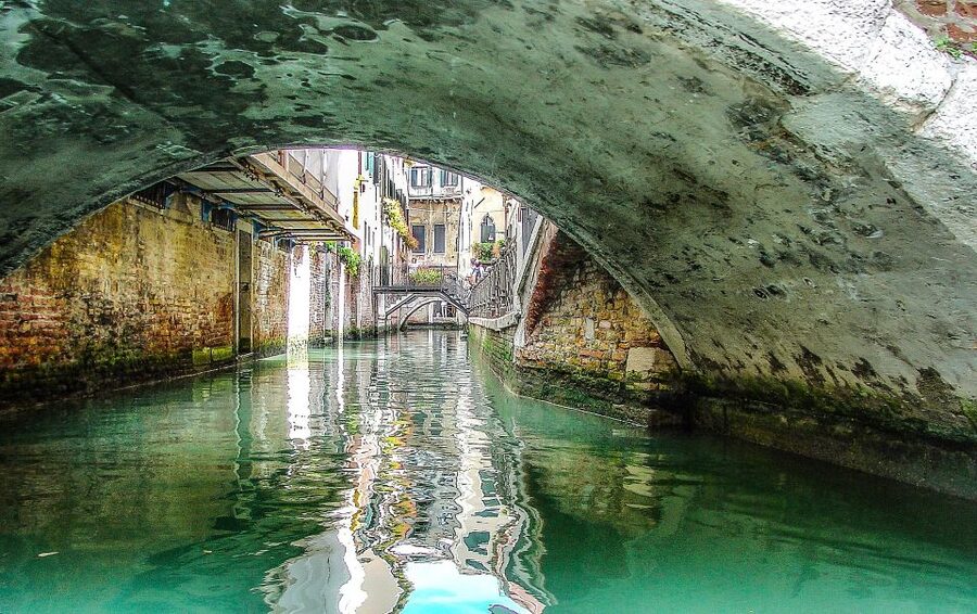Venice: Gondola Ride and St. Mark's Basilica Tour - How useful is the basilica guide?
