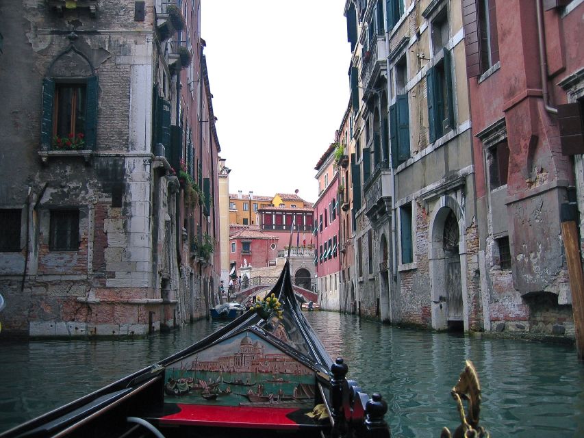 Venice: Gondola Ride and St. Mark's Basilica Tour - Seeing Venice by shared gondola