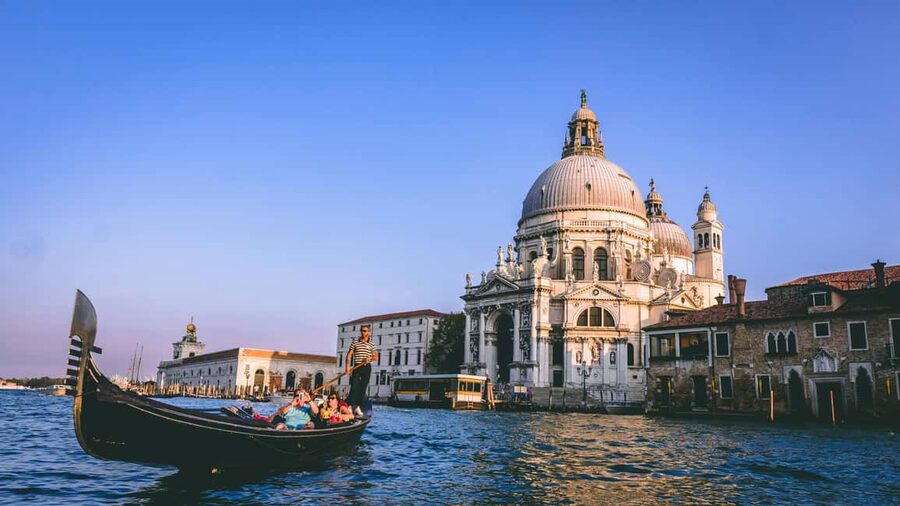 Venice: Gondola Ride under the Bridge of Sighs with Audio Guide App - San Zaccaria Is the Practical Starting Point