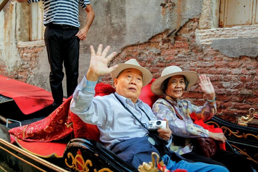Venice: Gondola Ride with Live Guide or Audio Guide - Is $42 a good value in Venice?