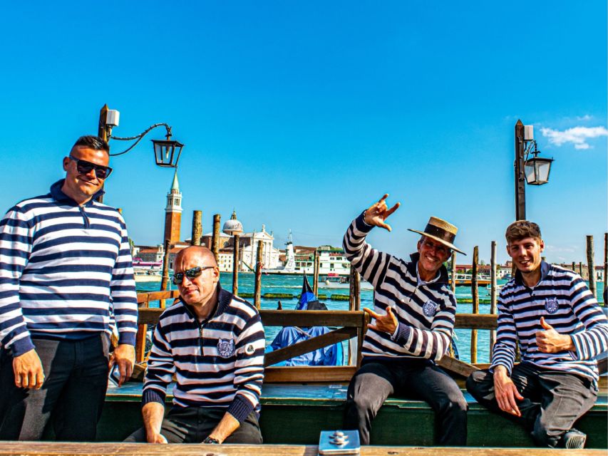 Venice: Highlights with Local Private Walking Tour & Gondola - A first look at Venice on foot