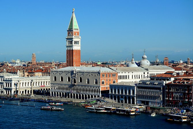 Venice LUXURY Private Day Tour with Gondola ride - from Rome - The early start and business-class train